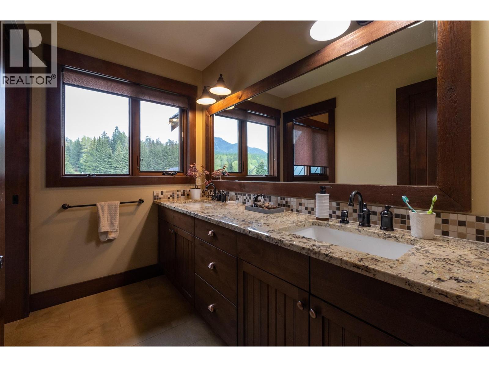 30 Silver Ridge Drive, Fernie, British Columbia  V0B 1M2 - Photo 30 - 10387566