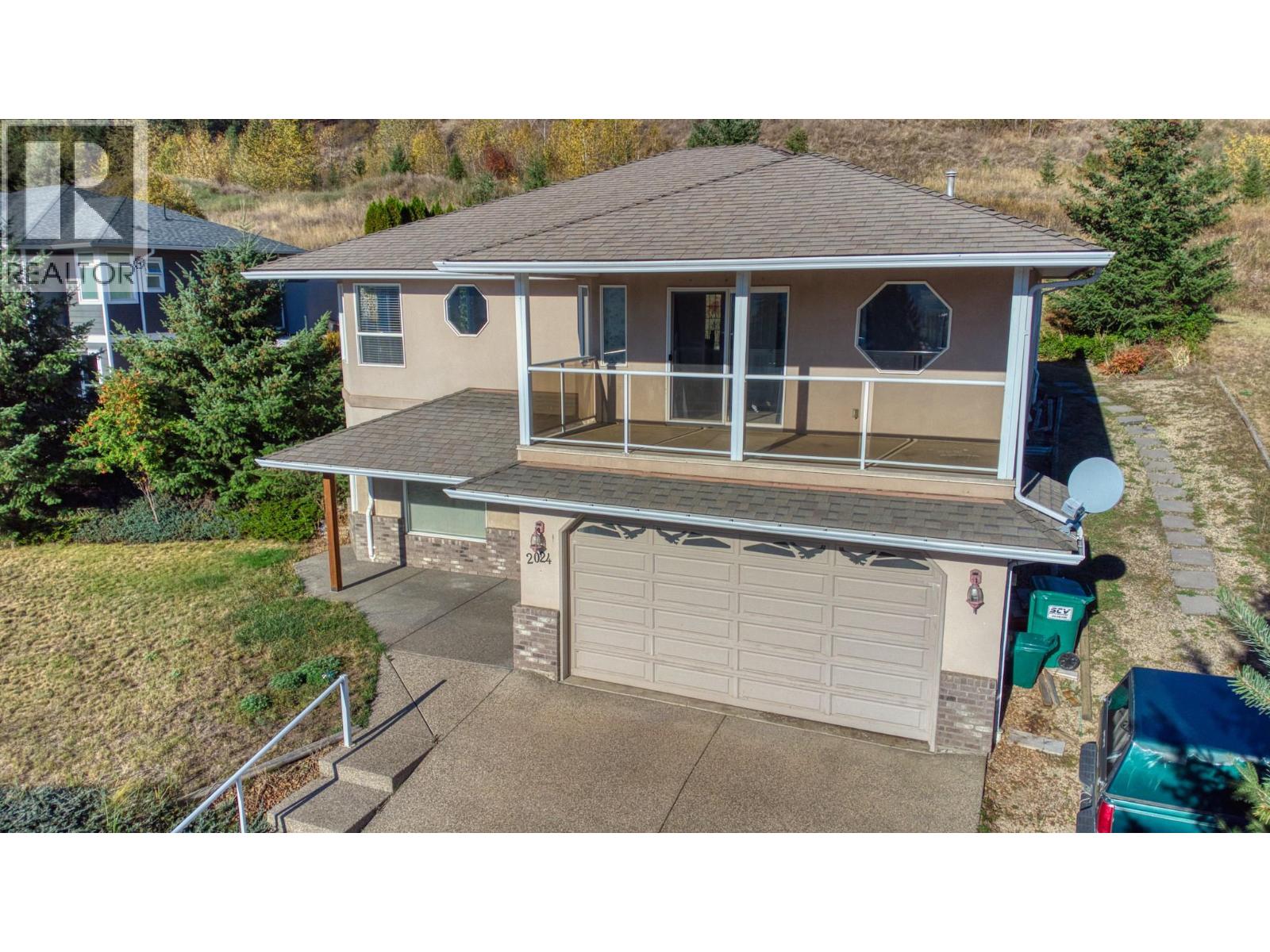 2024 Mountain View Avenue, Lumby, British Columbia  V0E 2G0 - Photo 10 - 10387556