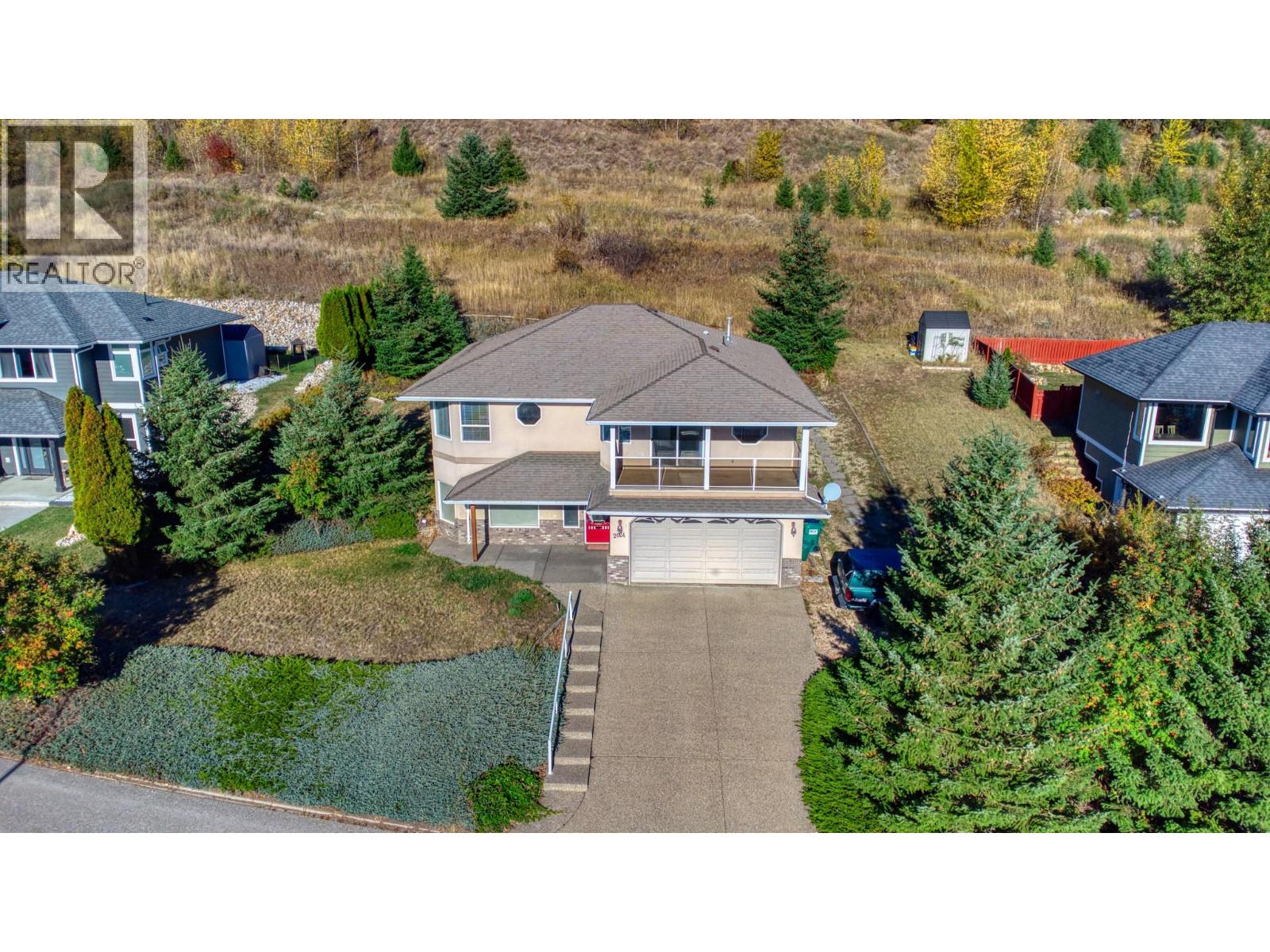 2024 Mountain View Avenue, Lumby, British Columbia  V0E 2G0 - Photo 13 - 10387556