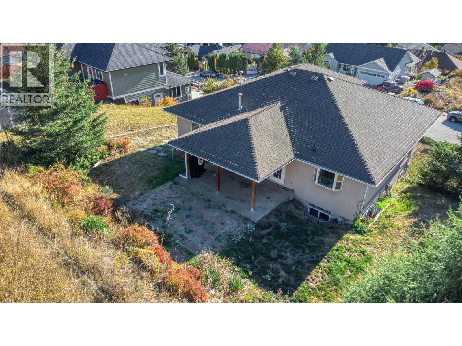2024 Mountain View Avenue, Lumby, British Columbia  V0E 2G0 - Photo 15 - 10387556