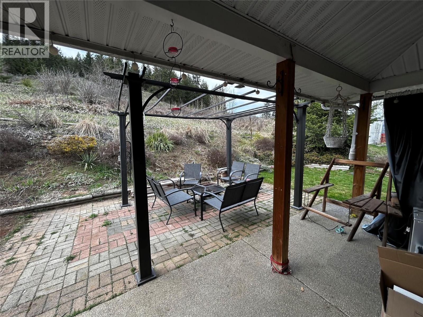 2024 Mountain View Avenue, Lumby, British Columbia  V0E 2G0 - Photo 21 - 10387556