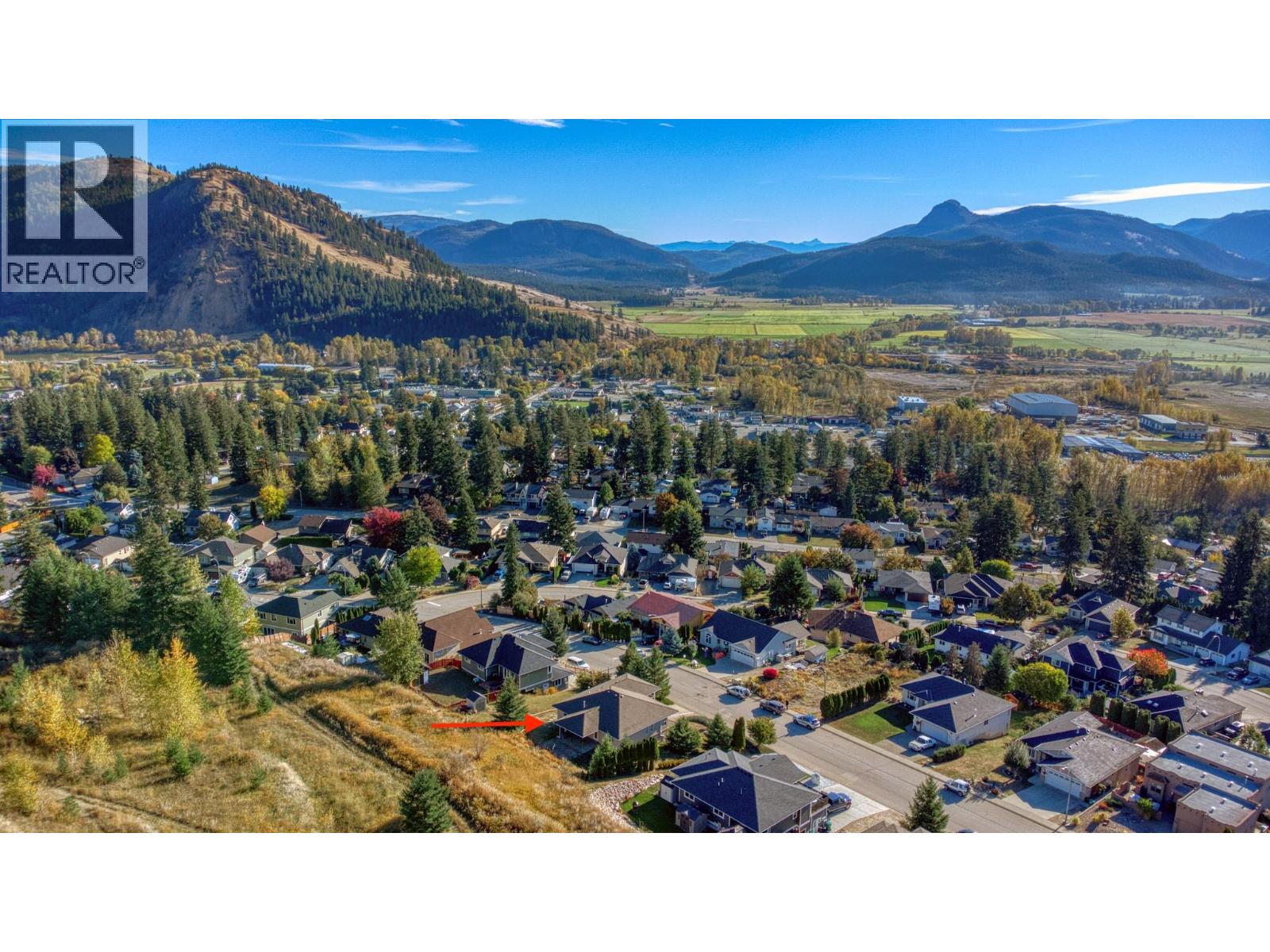 2024 Mountain View Avenue, Lumby, British Columbia  V0E 2G0 - Photo 49 - 10387556