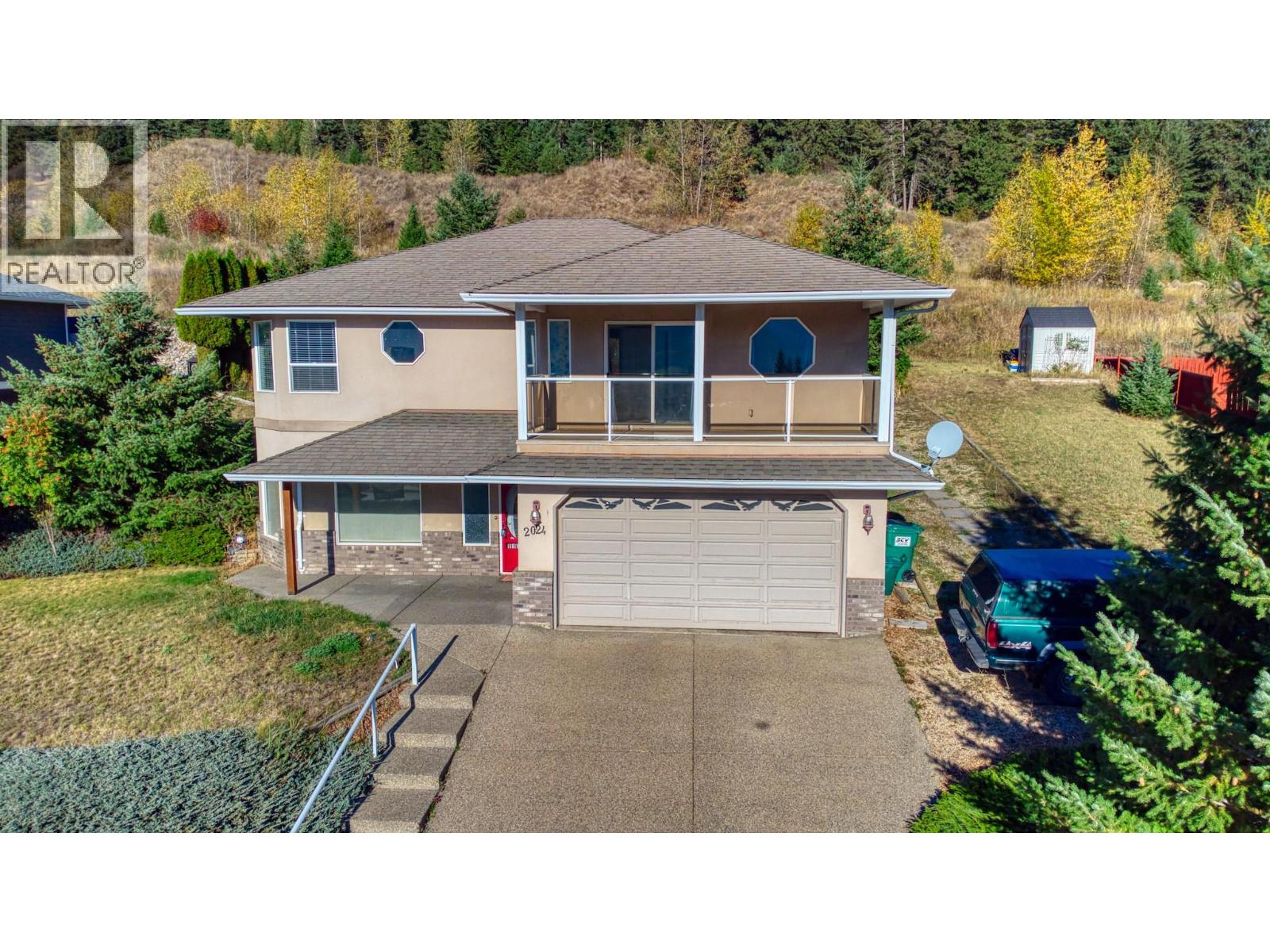 2024 Mountain View Avenue, Lumby, British Columbia  V0E 2G0 - Photo 8 - 10387556