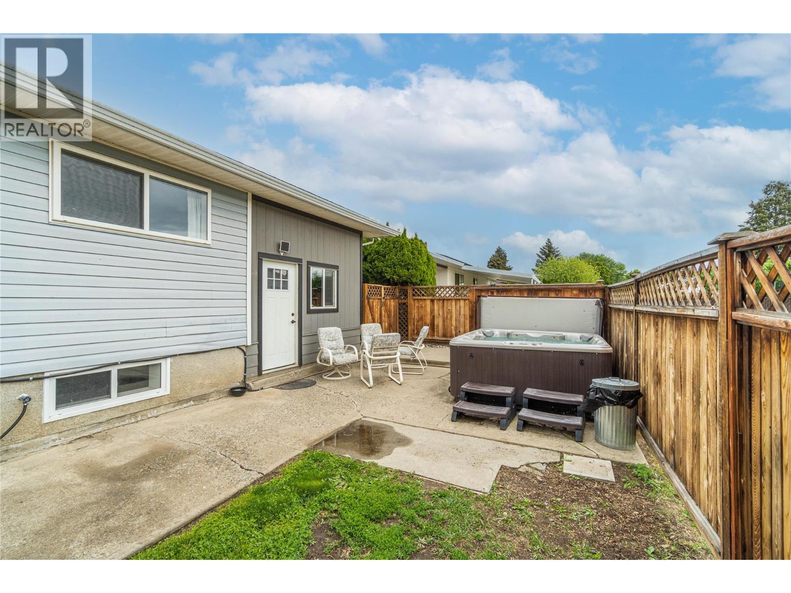 2255 Fleetwood Avenue, Kamloops, British Columbia  V2B 4S6 - Photo 22 - 10387641
