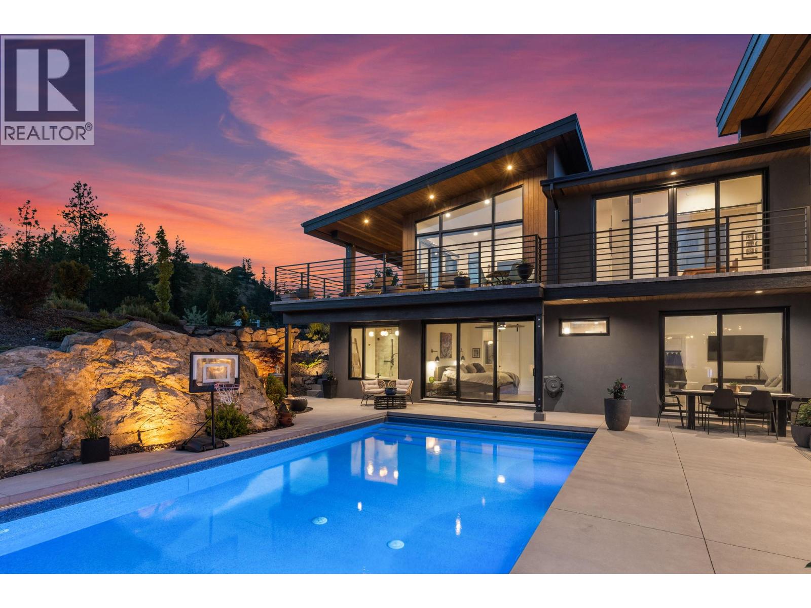 10258 Beacon Hill Drive, Lake Country, British Columbia  V4V 0A9 - Photo 5 - 10385094