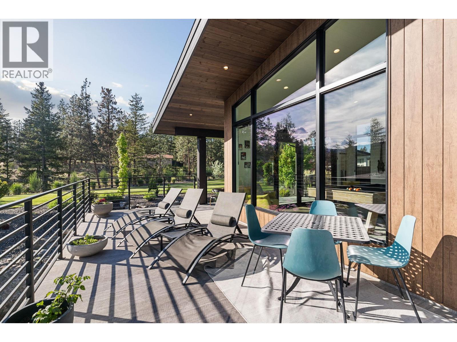 10258 Beacon Hill Drive, Lake Country, British Columbia  V4V 0A9 - Photo 53 - 10385094