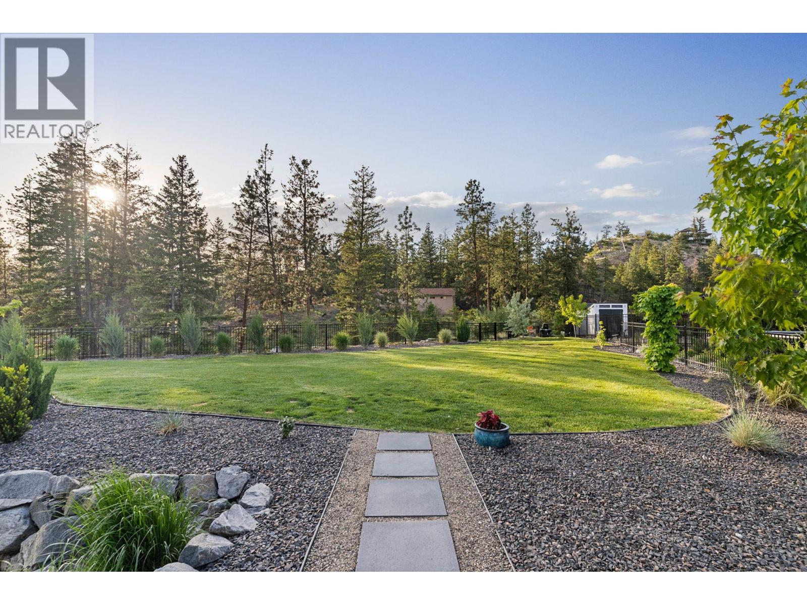 10258 Beacon Hill Drive, Lake Country, British Columbia  V4V 0A9 - Photo 55 - 10385094