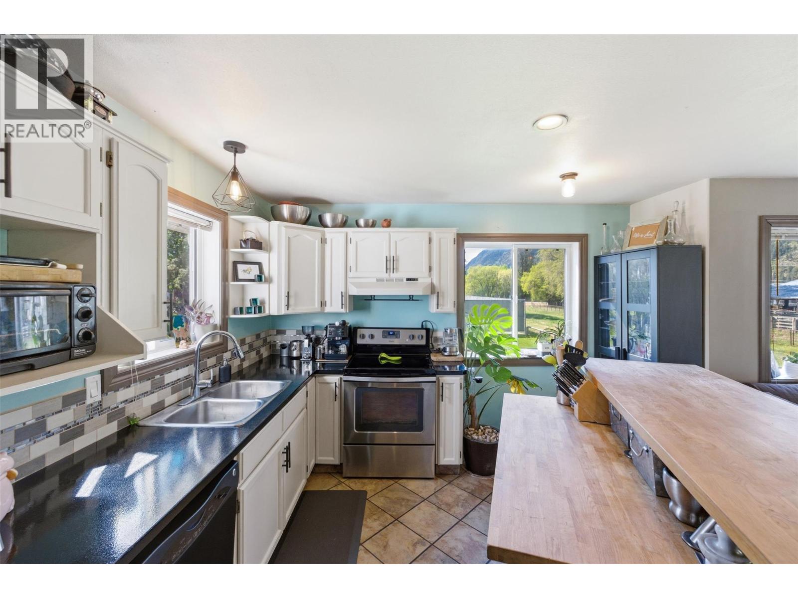 1032 Cedar Street Unit# 7, Okanagan Falls, British Columbia  V0H 1R4 - Photo 4 - 10385889