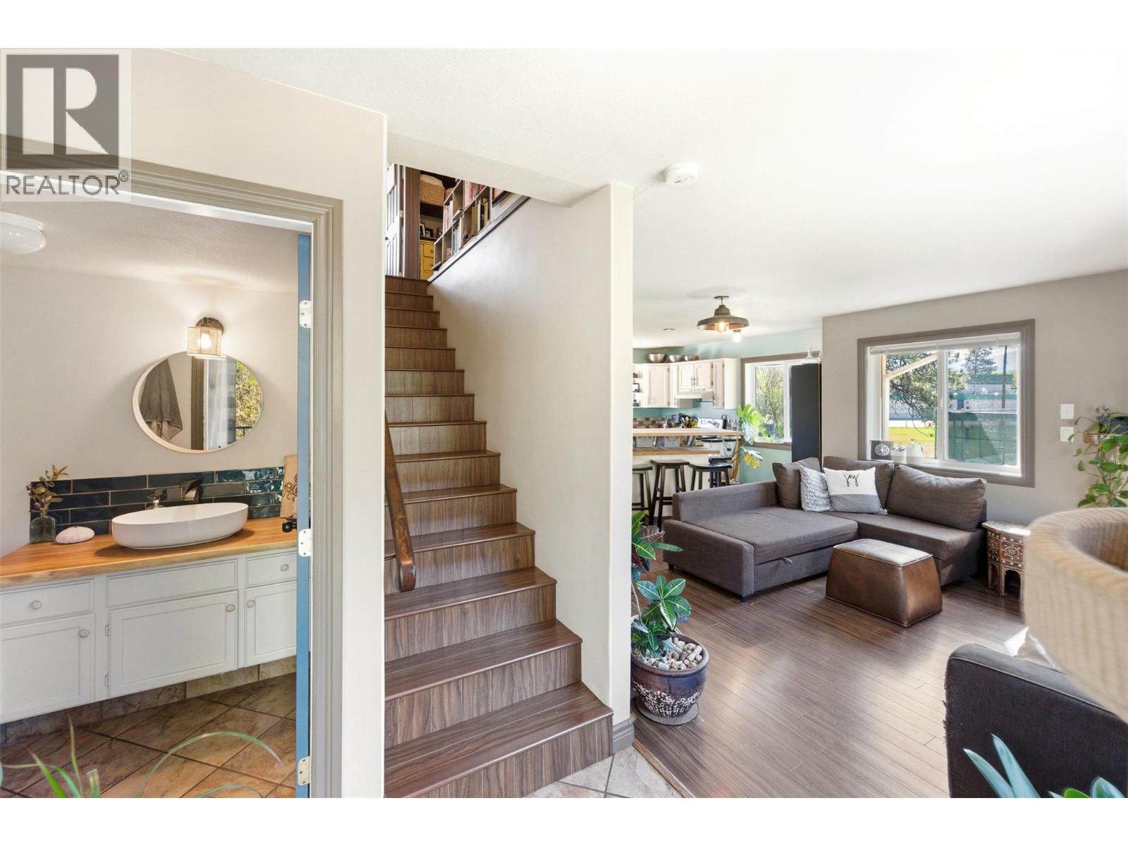 1032 Cedar Street Unit# 7, Okanagan Falls, British Columbia  V0H 1R4 - Photo 5 - 10385889