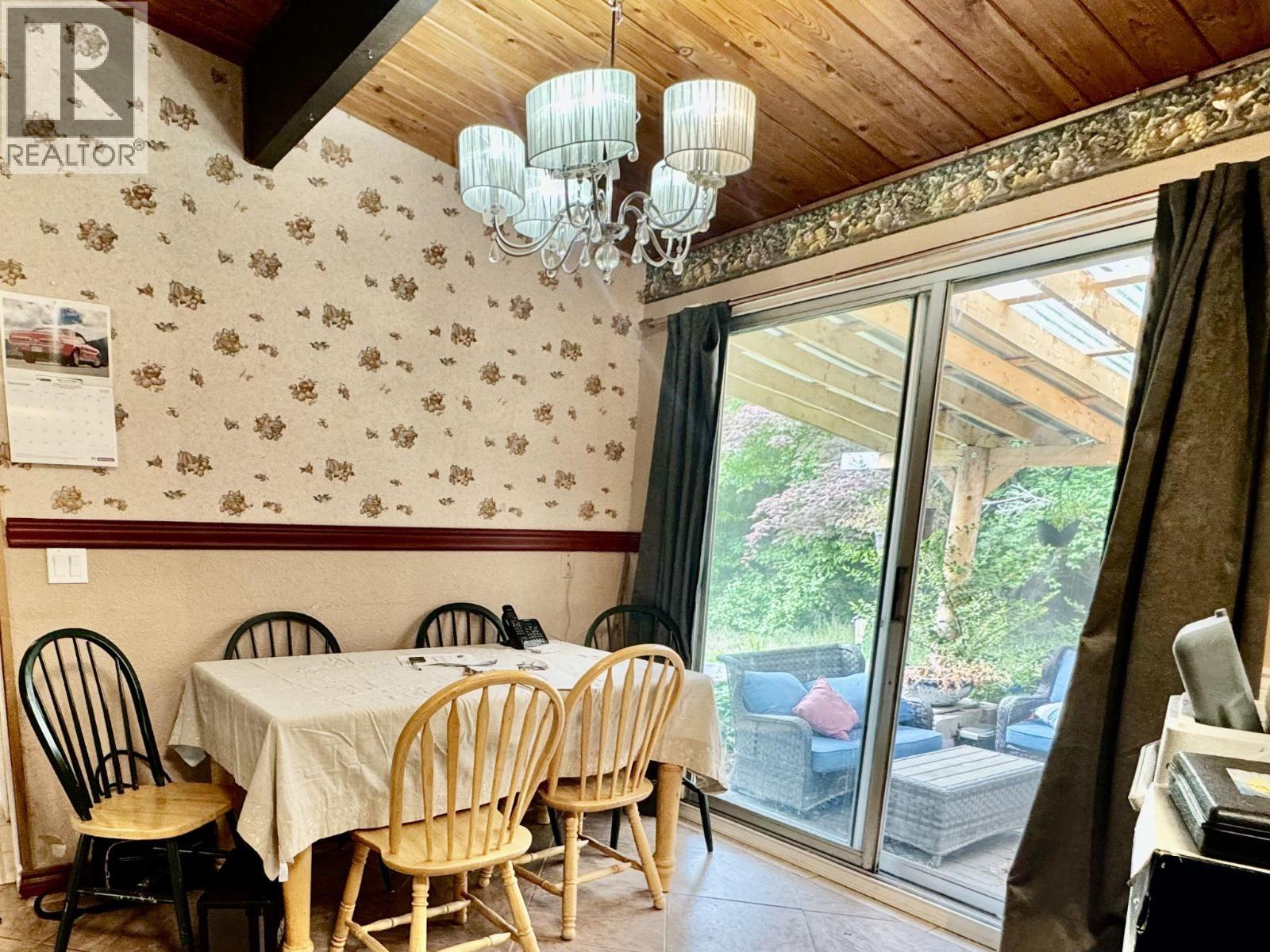 4976 Nash Street, Peachland, British Columbia  V0H 1X8 - Photo 15 - 10387669