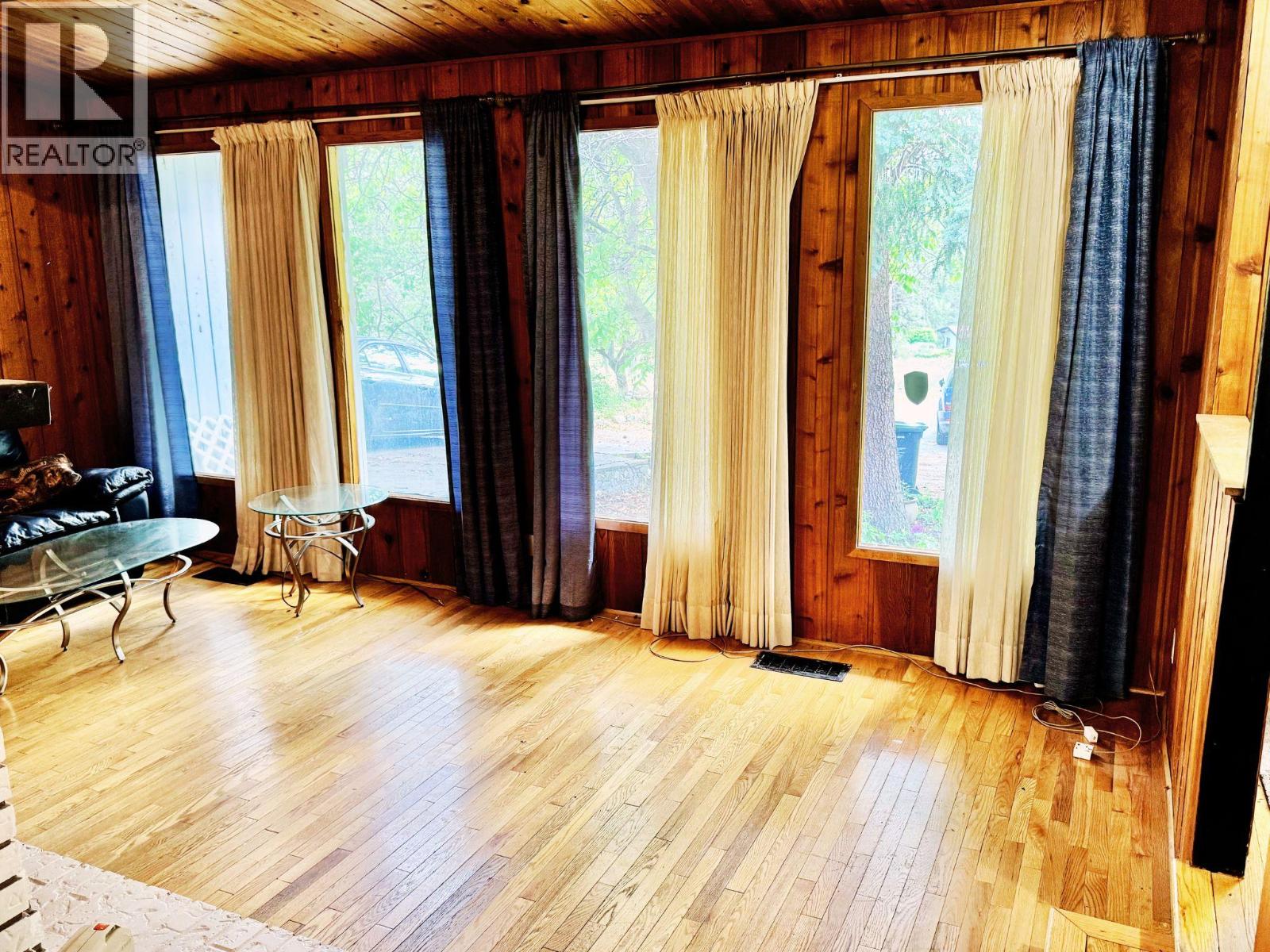 4976 Nash Street, Peachland, British Columbia  V0H 1X8 - Photo 18 - 10387669