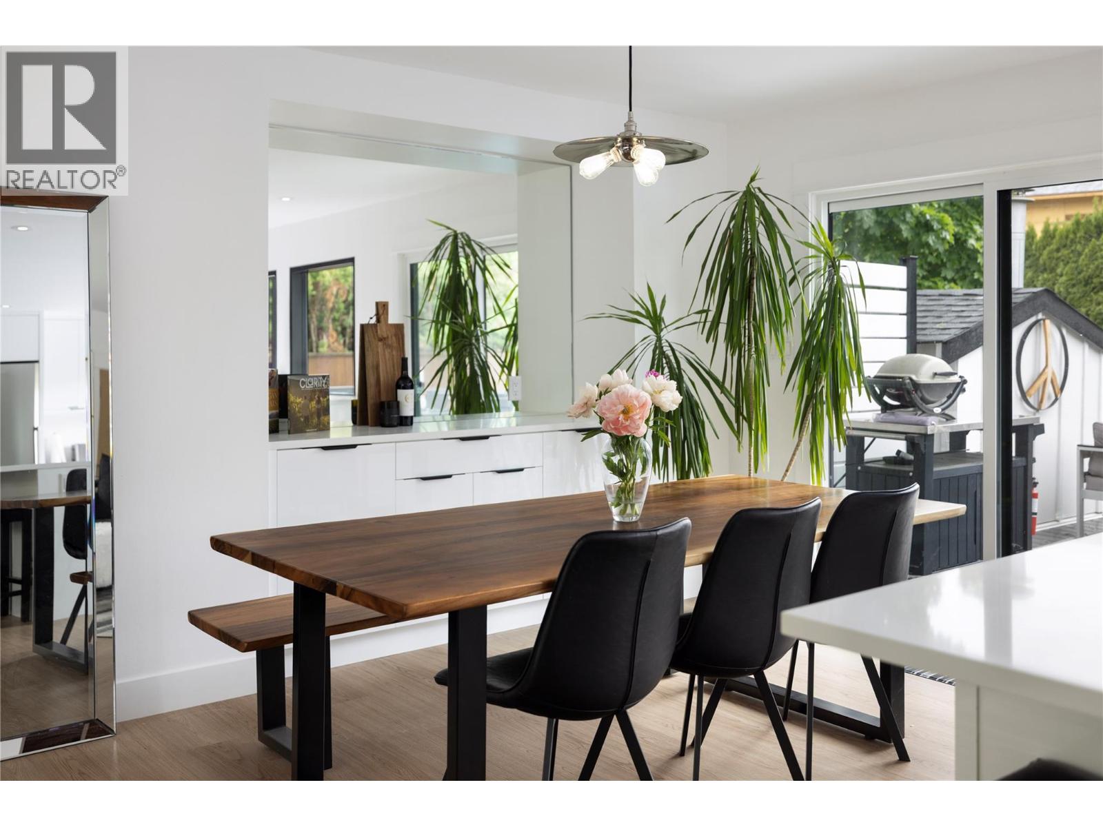 4265 Lakeshore Road, Kelowna, British Columbia  V1W 1W2 - Photo 12 - 10387687