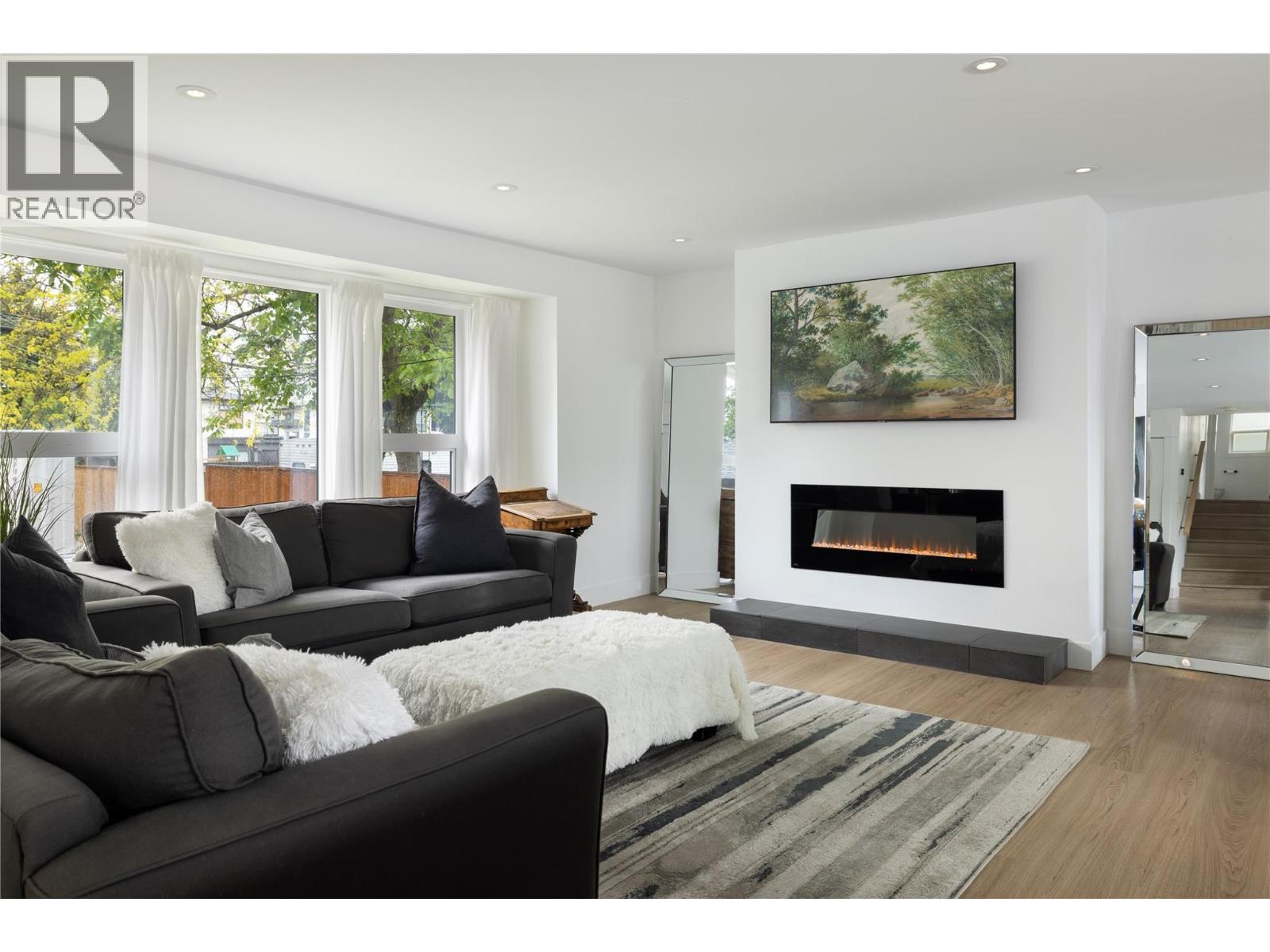 4265 Lakeshore Road, Kelowna, British Columbia  V1W 1W2 - Photo 14 - 10387687