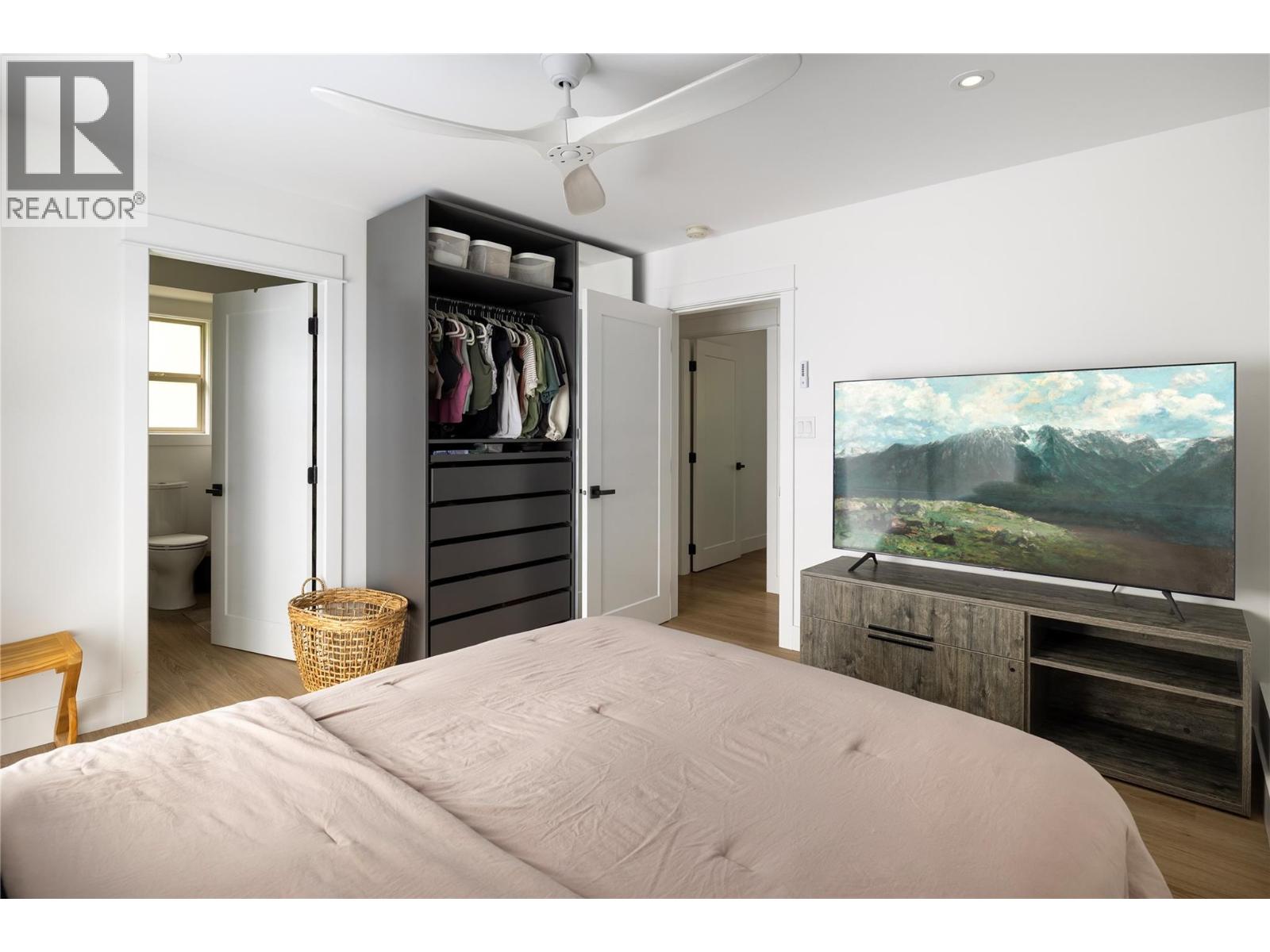 4265 Lakeshore Road, Kelowna, British Columbia  V1W 1W2 - Photo 22 - 10387687
