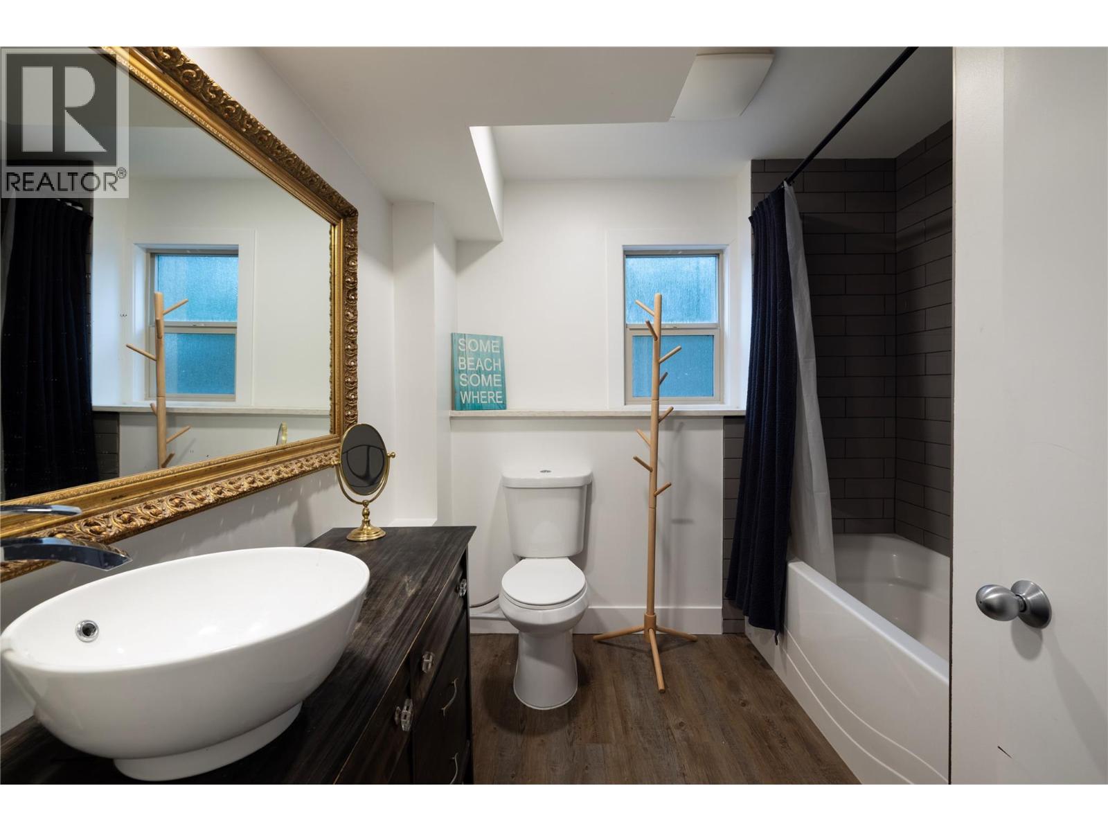 4265 Lakeshore Road, Kelowna, British Columbia  V1W 1W2 - Photo 31 - 10387687
