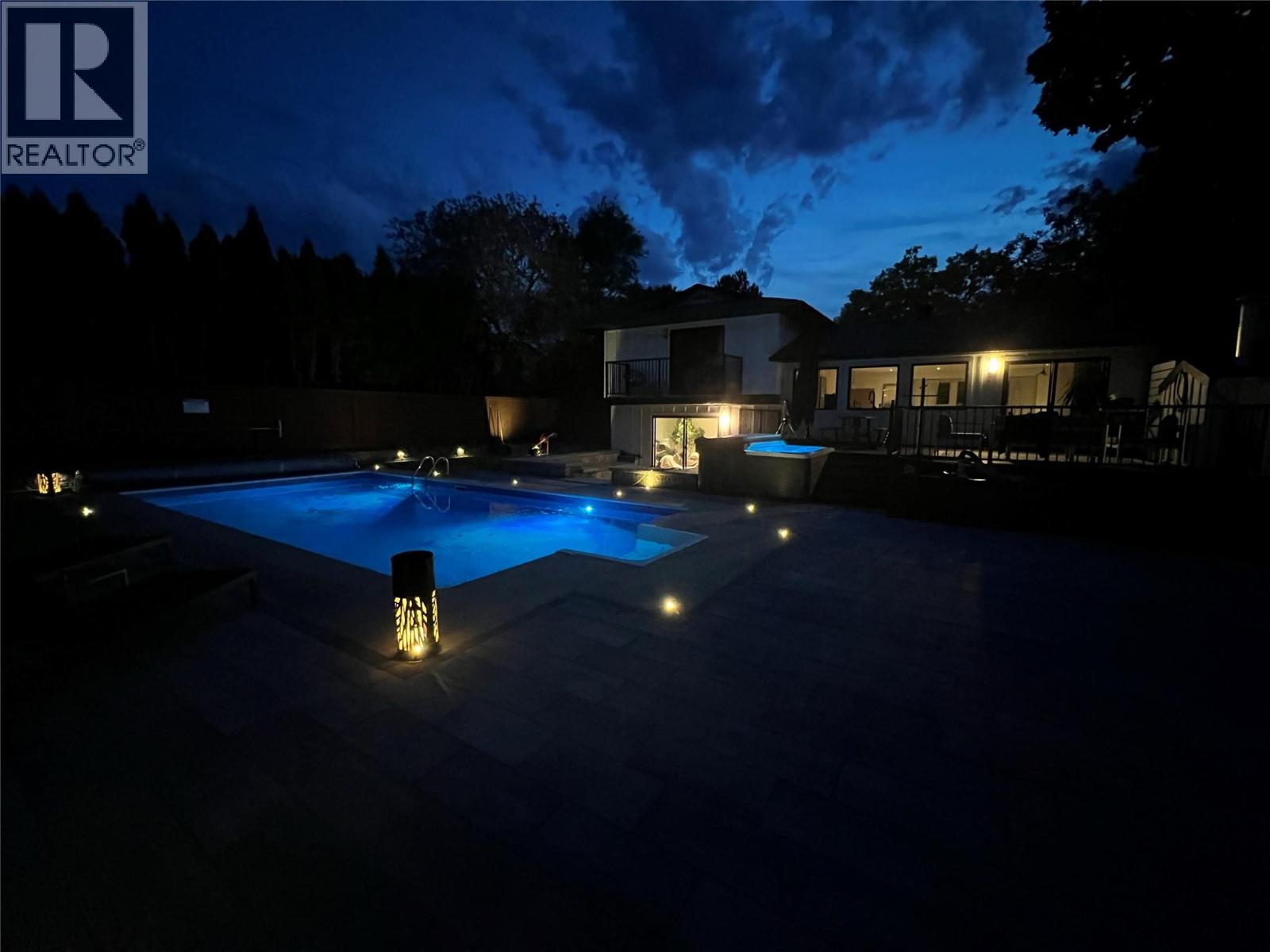 4265 Lakeshore Road, Kelowna, British Columbia  V1W 1W2 - Photo 53 - 10387687