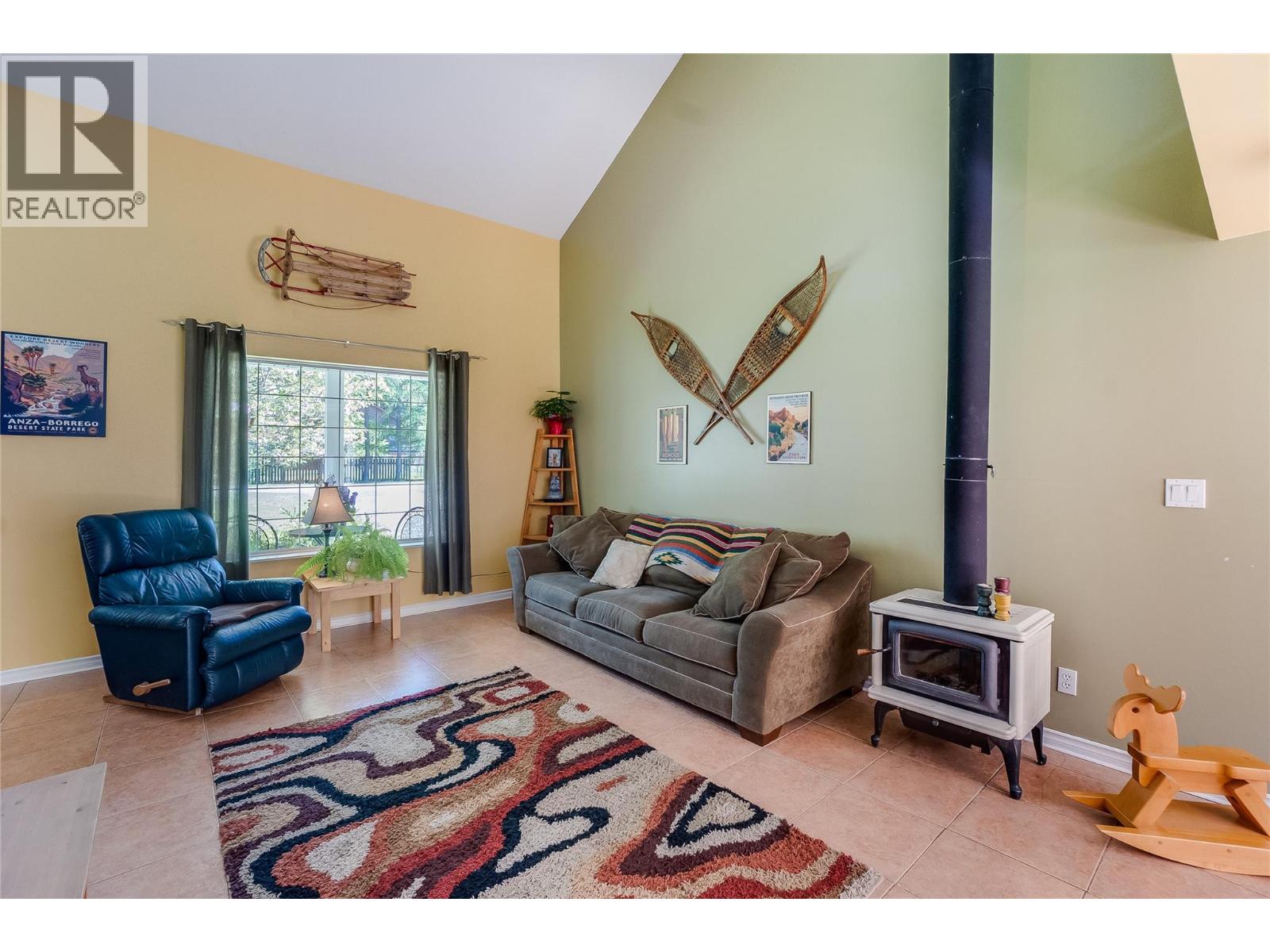 661 C Avenue, Kaslo, British Columbia  V0G 1M0 - Photo 15 - 10387258