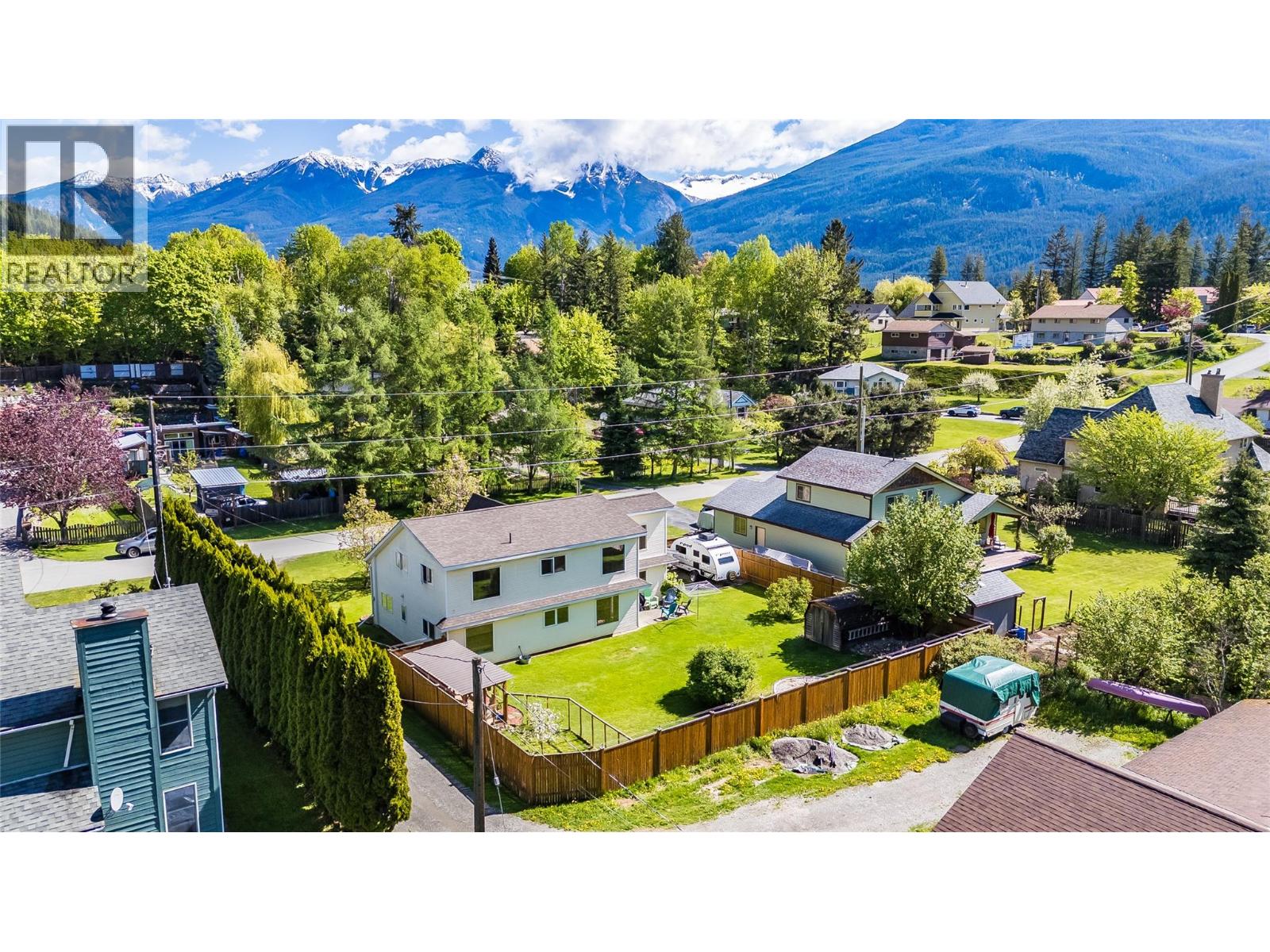 661 C Avenue, Kaslo, British Columbia  V0G 1M0 - Photo 5 - 10387258