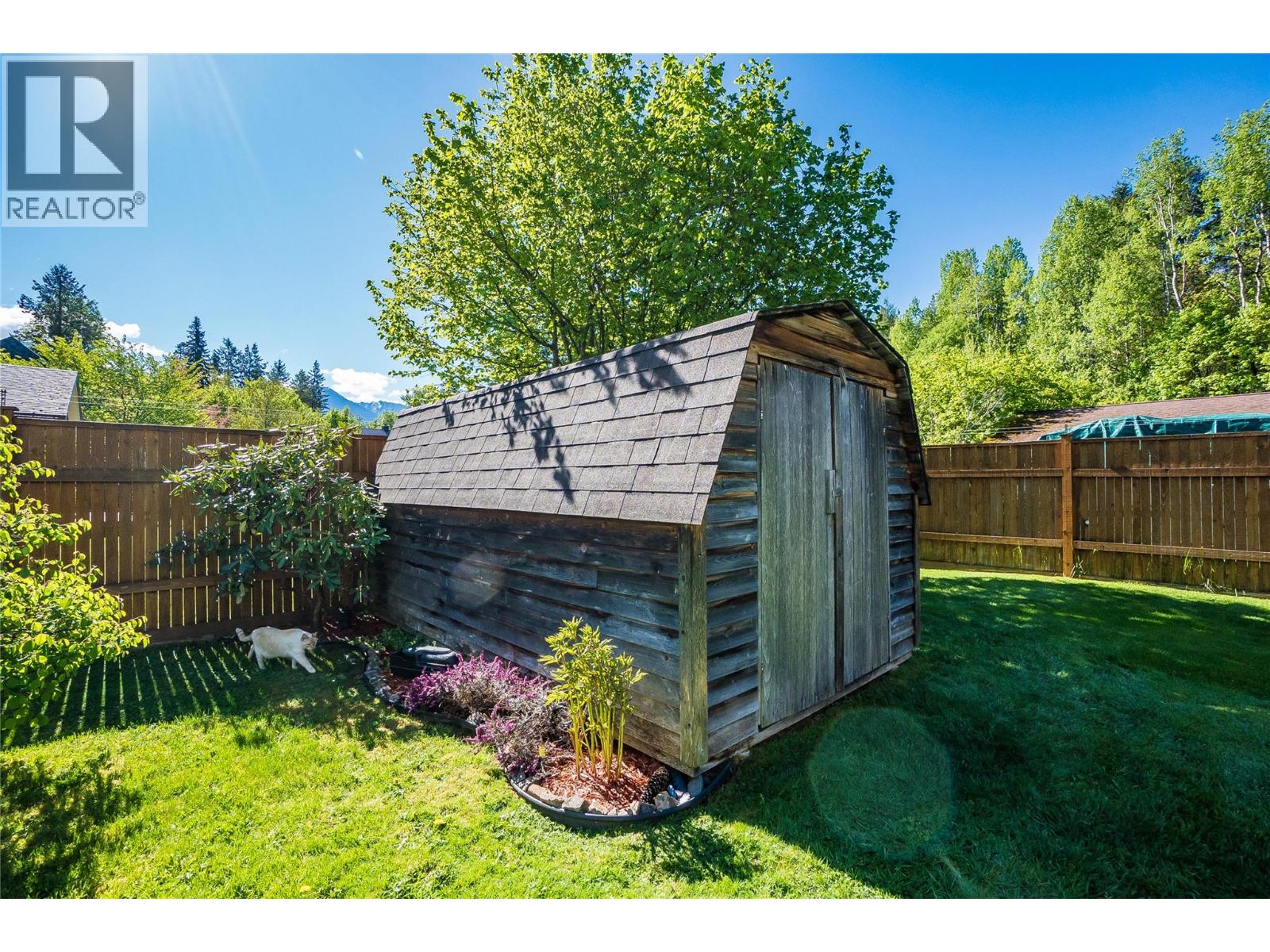 661 C Avenue, Kaslo, British Columbia  V0G 1M0 - Photo 57 - 10387258