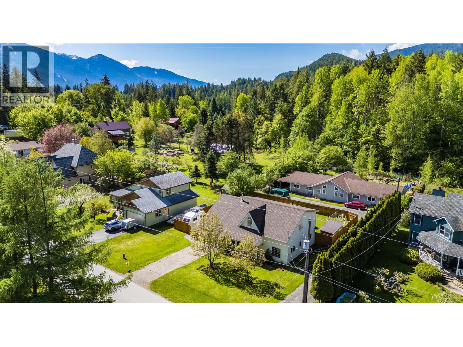 661 C Avenue, Kaslo, British Columbia  V0G 1M0 - Photo 63 - 10387258
