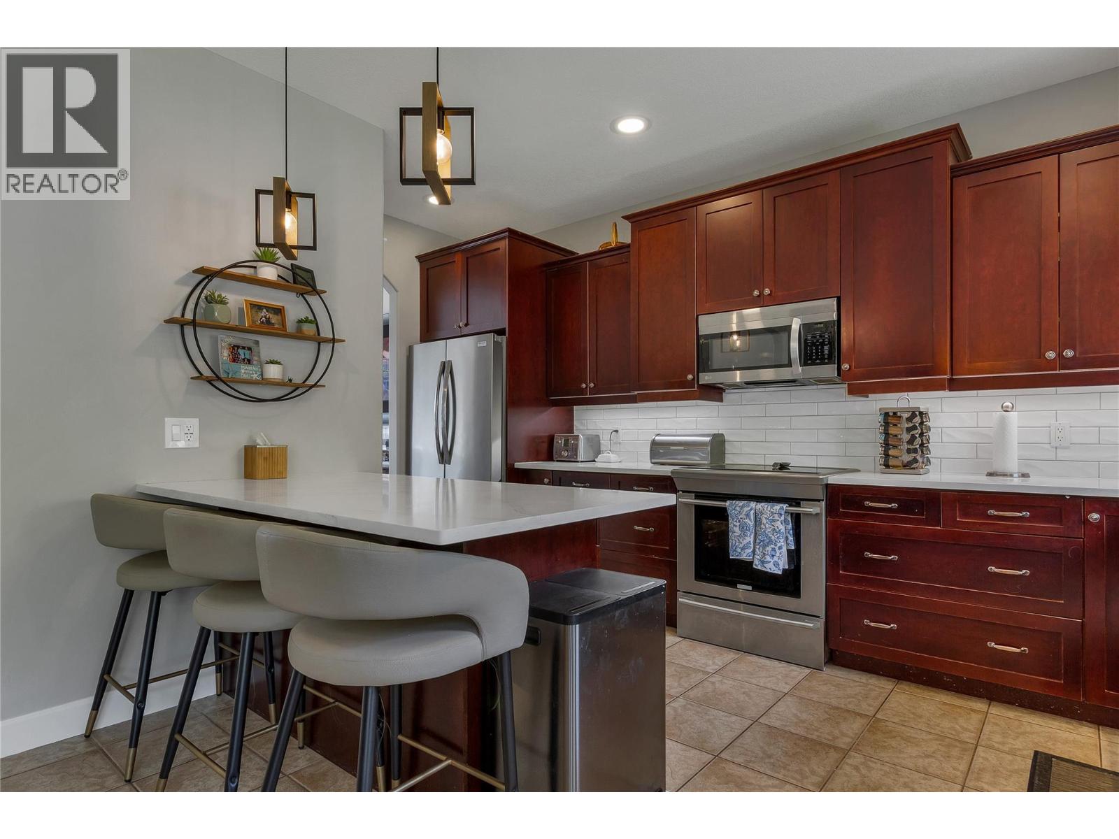 1449 Red Mountain Place, Vernon, British Columbia  V1B 4A3 - Photo 14 - 10387748