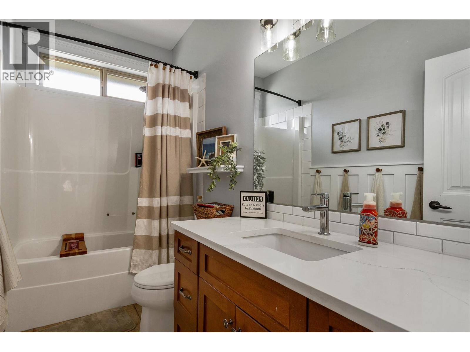 1449 Red Mountain Place, Vernon, British Columbia  V1B 4A3 - Photo 32 - 10387748