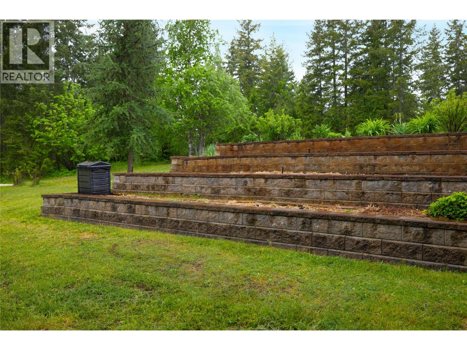 65 Grove Road, Enderby, British Columbia  V0E 1V3 - Photo 5 - 10387690
