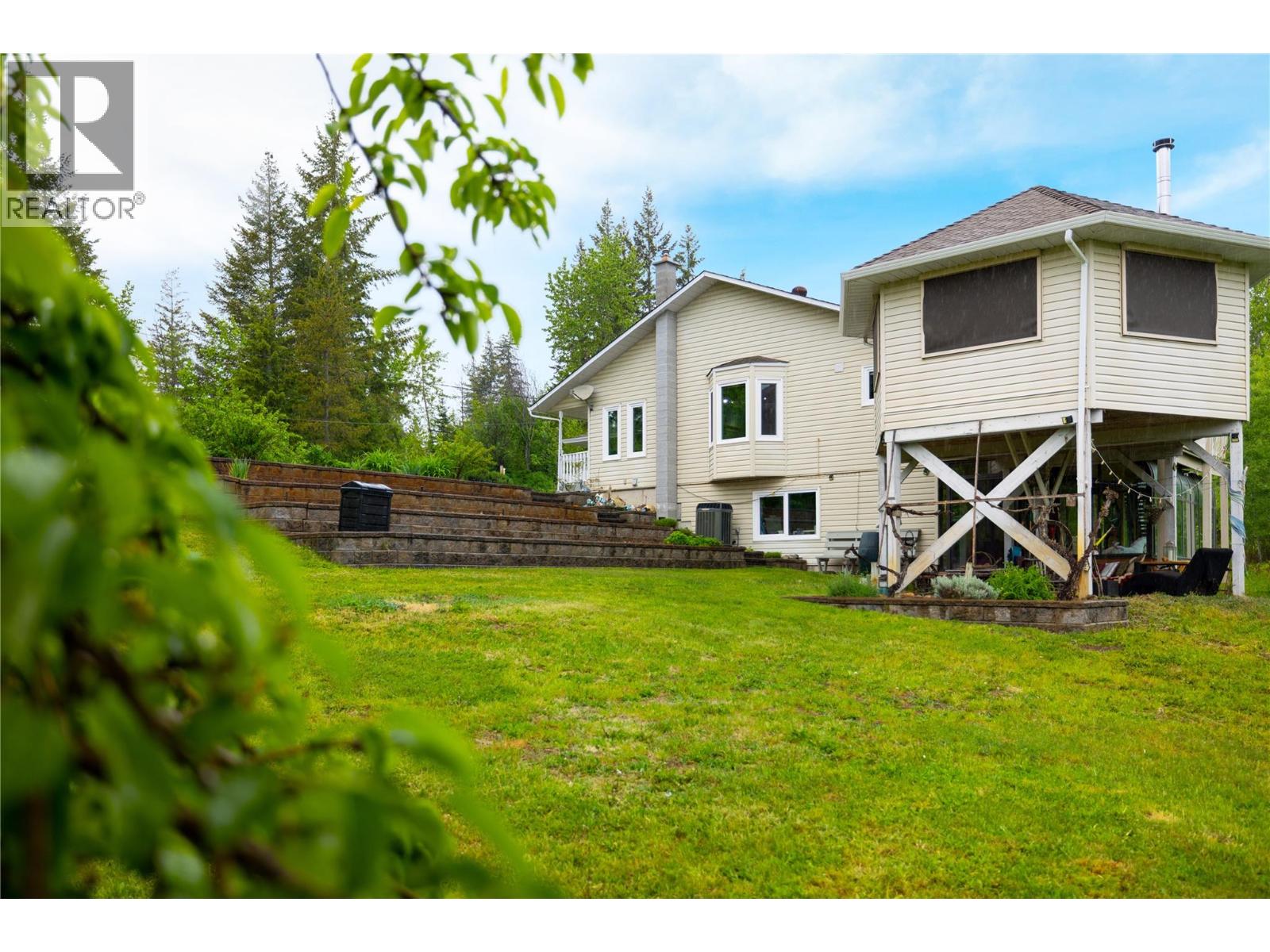 65 Grove Road, Enderby, British Columbia  V0E 1V3 - Photo 7 - 10387690