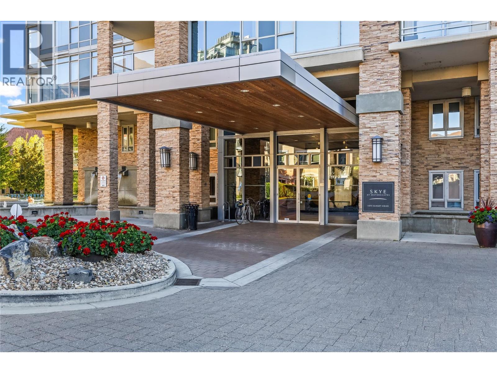 1075 Sunset Drive Unit# 1904, Kelowna, British Columbia  V1Y 9Y9 - Photo 3 - 10387645