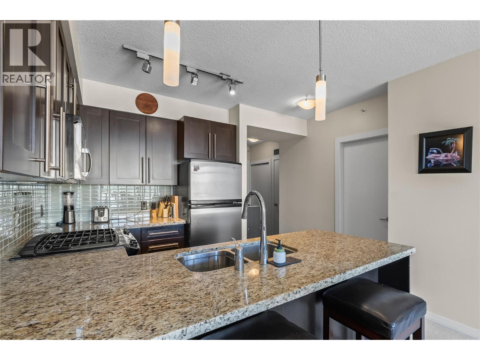 1075 Sunset Drive Unit# 1904, Kelowna, British Columbia  V1Y 9Y9 - Photo 6 - 10387645
