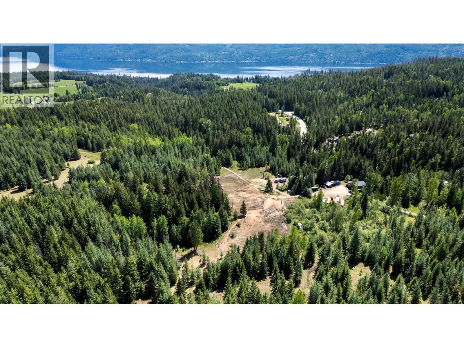 4993 Meadow Creek Road, Celista, British Columbia  V0E 1M6 - Photo 8 - 10387766