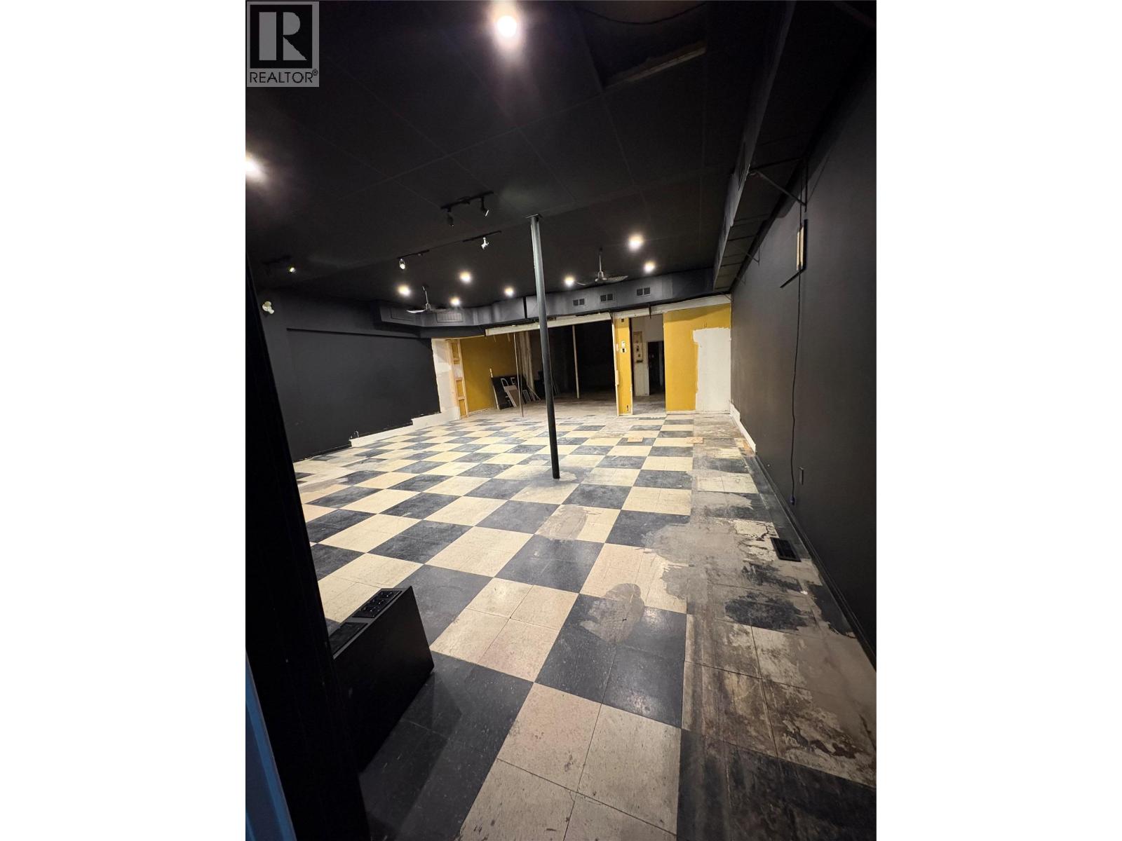 369 St Paul Street, Kamloops, British Columbia  V2C 2J5 - Photo 8 - 10387759