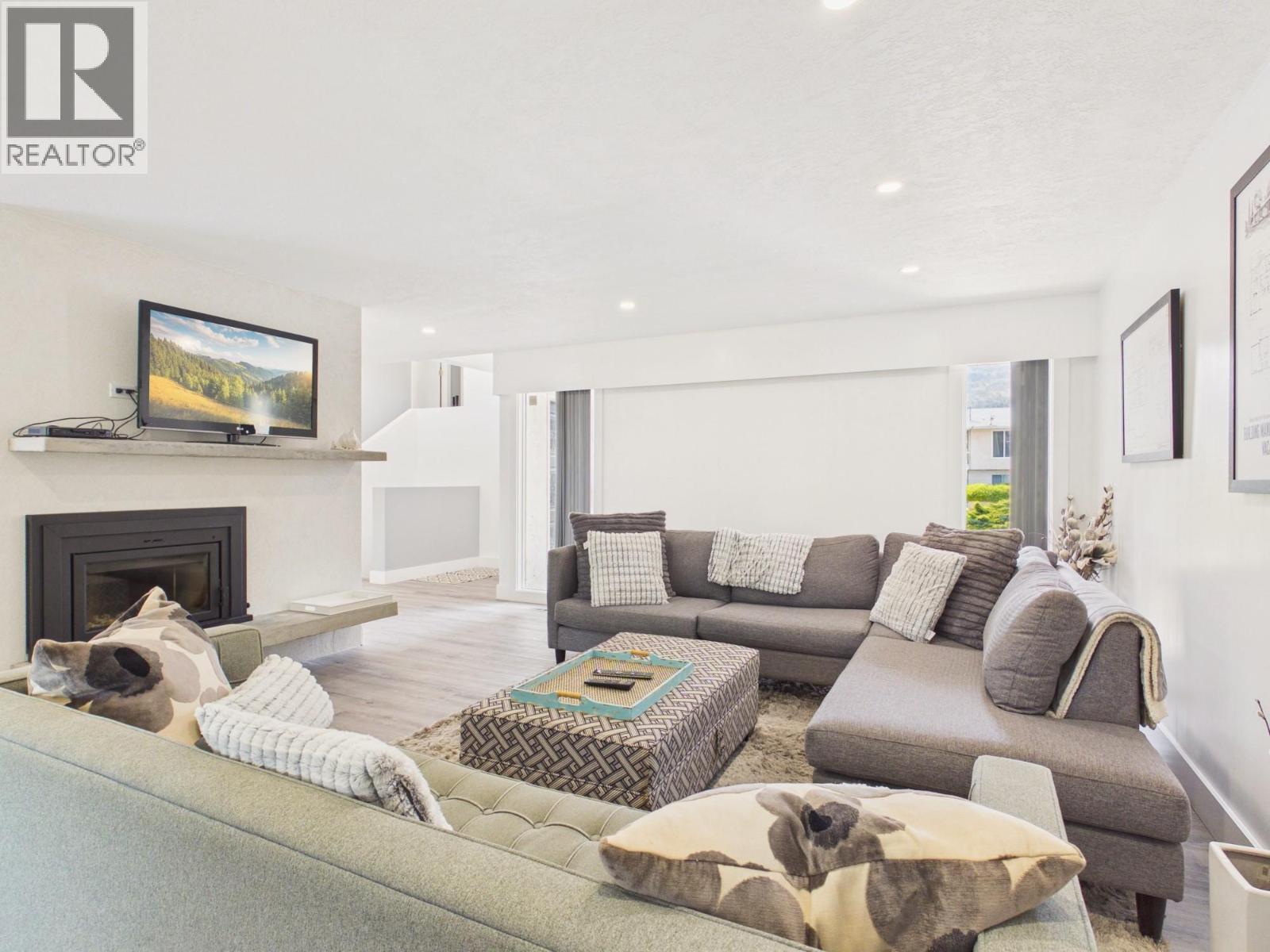 8209 Gala Crescent, Osoyoos, British Columbia  V0H 1V2 - Photo 6 - 10387634