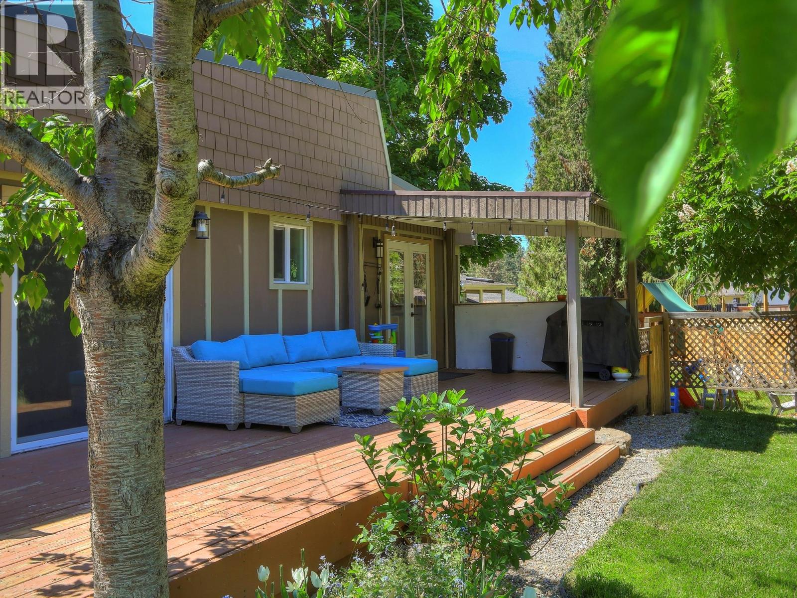 812 Paret Road, Kelowna, British Columbia  V1W 4P2 - Photo 4 - 10387363