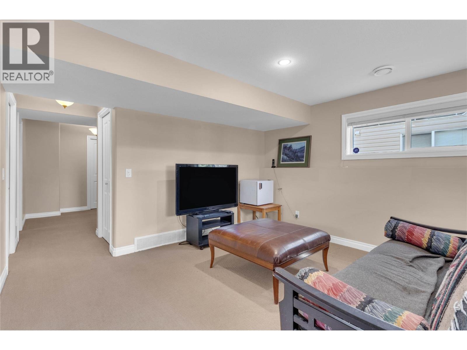 614 South Crest Drive, Kelowna, British Columbia  V1W 4Y6 - Photo 28 - 10387328