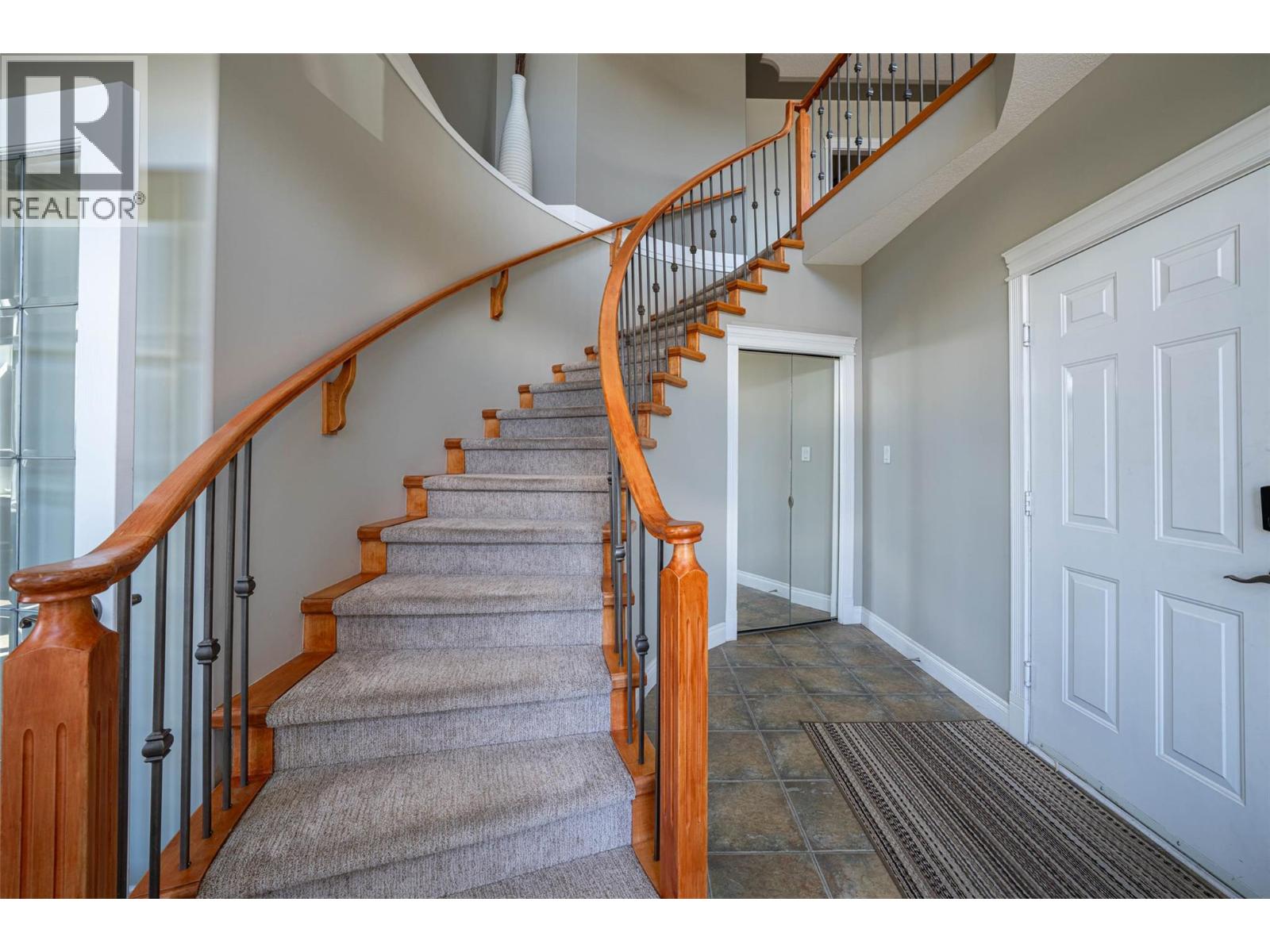 733 Mt York Drive, Coldstream, British Columbia  V1B 3X2 - Photo 7 - 10387086
