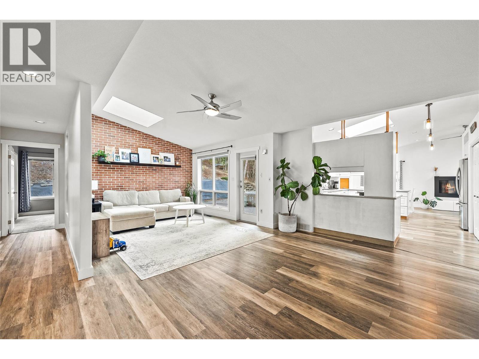 2620 Grand View Place, Blind Bay, British Columbia  V0E 1H2 - Photo 10 - 10387675