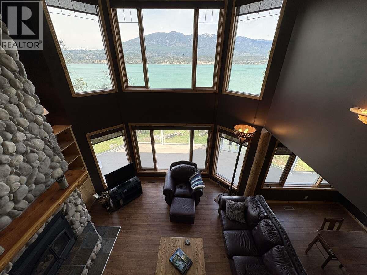 8381 Richardson Crescent, Canal Flats, British Columbia  V0B 1B0 - Photo 15 - 10387785