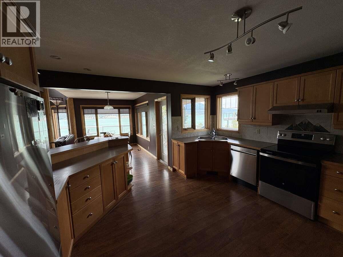 8381 Richardson Crescent, Canal Flats, British Columbia  V0B 1B0 - Photo 22 - 10387785