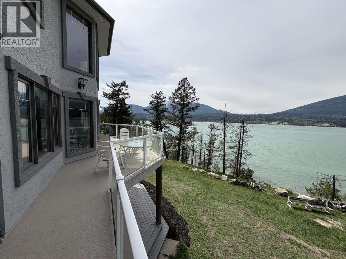 8381 Richardson Crescent, Canal Flats, British Columbia  V0B 1B0 - Photo 25 - 10387785