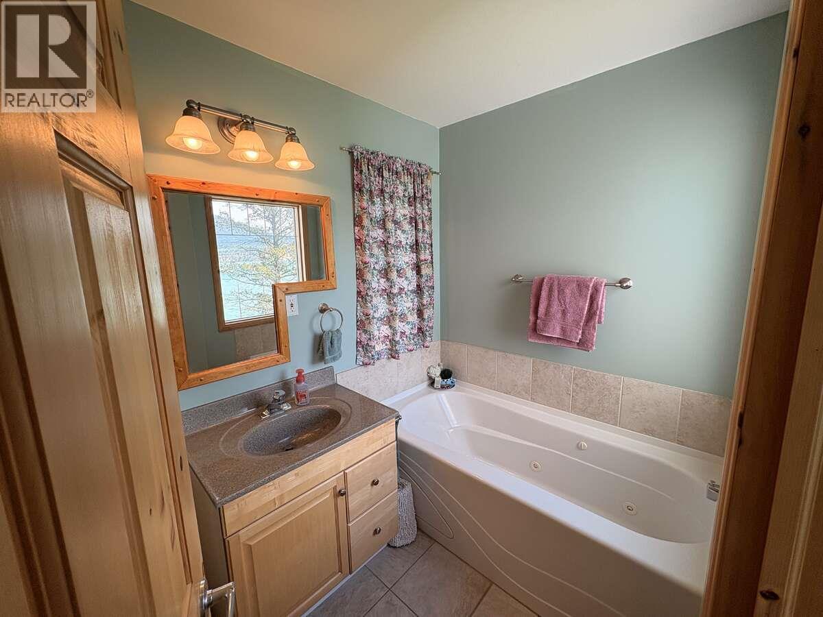 8381 Richardson Crescent, Canal Flats, British Columbia  V0B 1B0 - Photo 29 - 10387785