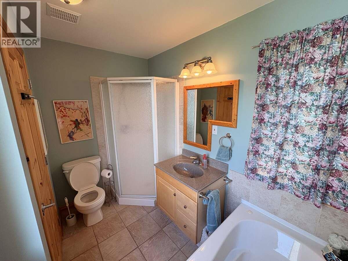 8381 Richardson Crescent, Canal Flats, British Columbia  V0B 1B0 - Photo 30 - 10387785