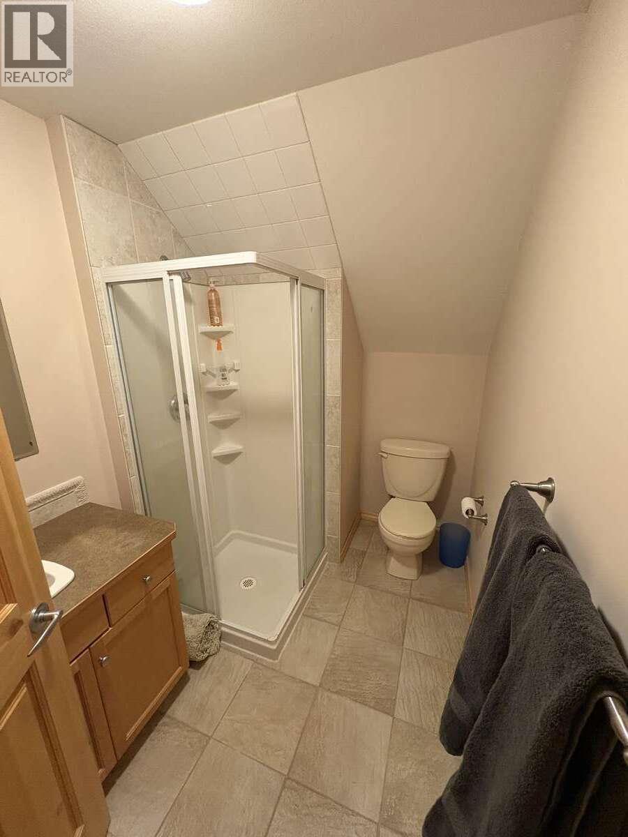 8381 Richardson Crescent, Canal Flats, British Columbia  V0B 1B0 - Photo 32 - 10387785