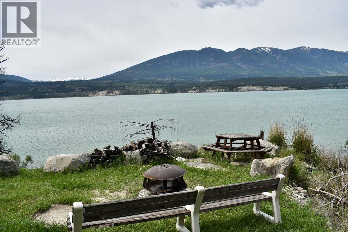 8381 Richardson Crescent, Canal Flats, British Columbia  V0B 1B0 - Photo 41 - 10387785