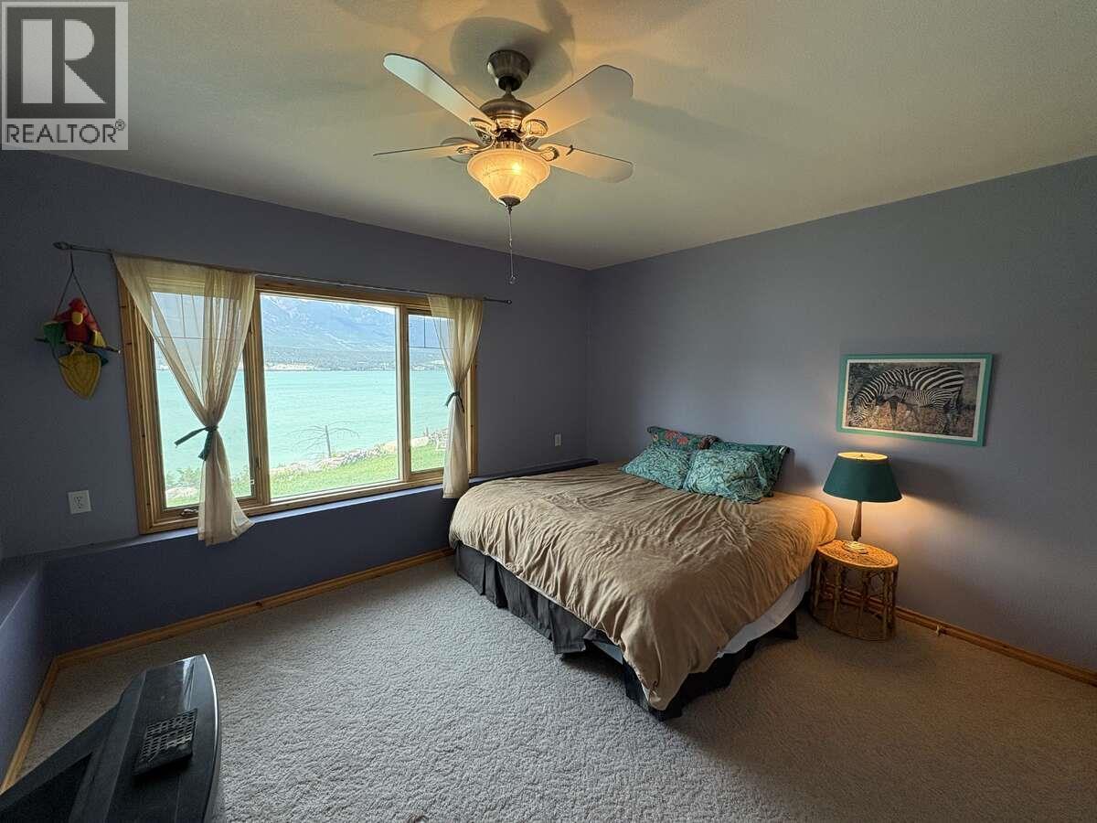 8381 Richardson Crescent, Canal Flats, British Columbia  V0B 1B0 - Photo 58 - 10387785