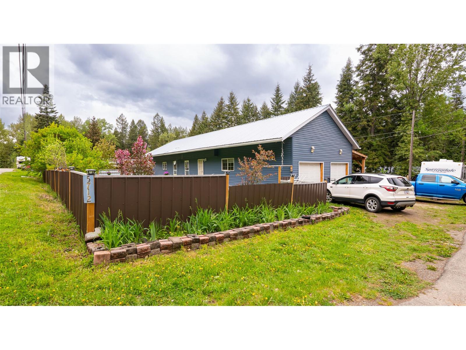 5712 Bertha Avenue, Kitchener, British Columbia  V0B 1W1 - Photo 4 - 10387658