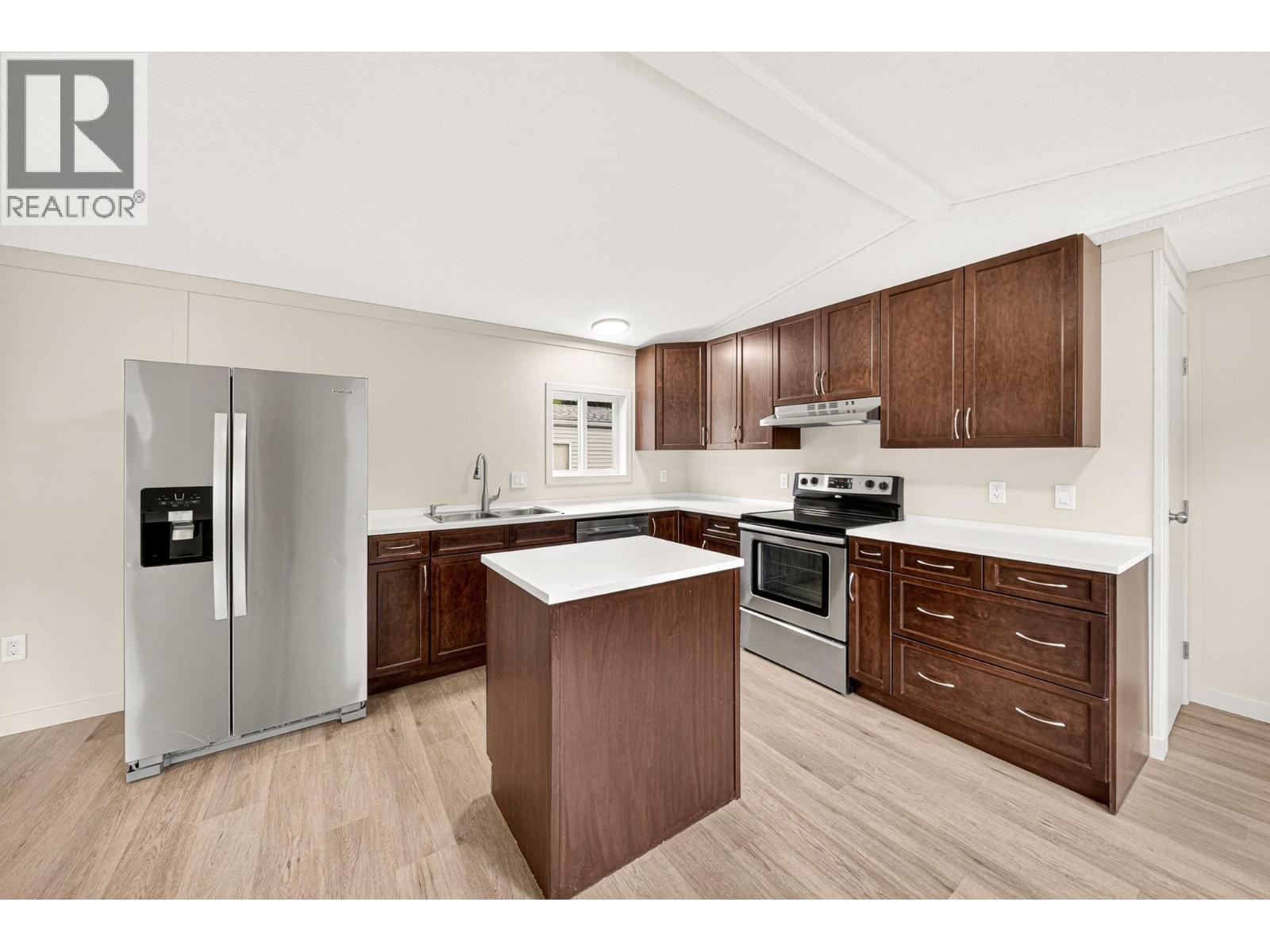 50 100 Aspen Drive, Sparwood, British Columbia  V0B 2G0 - Photo 10 - 10387578