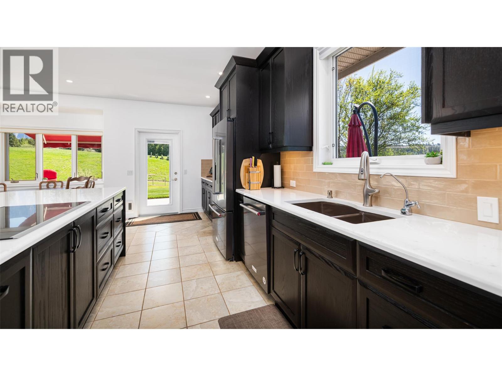 210 21 Highway, Lister, British Columbia  V0B 1G2 - Photo 16 - 10387285