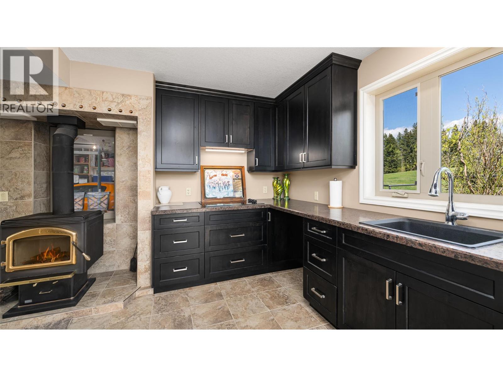 210 21 Highway, Lister, British Columbia  V0B 1G2 - Photo 37 - 10387285