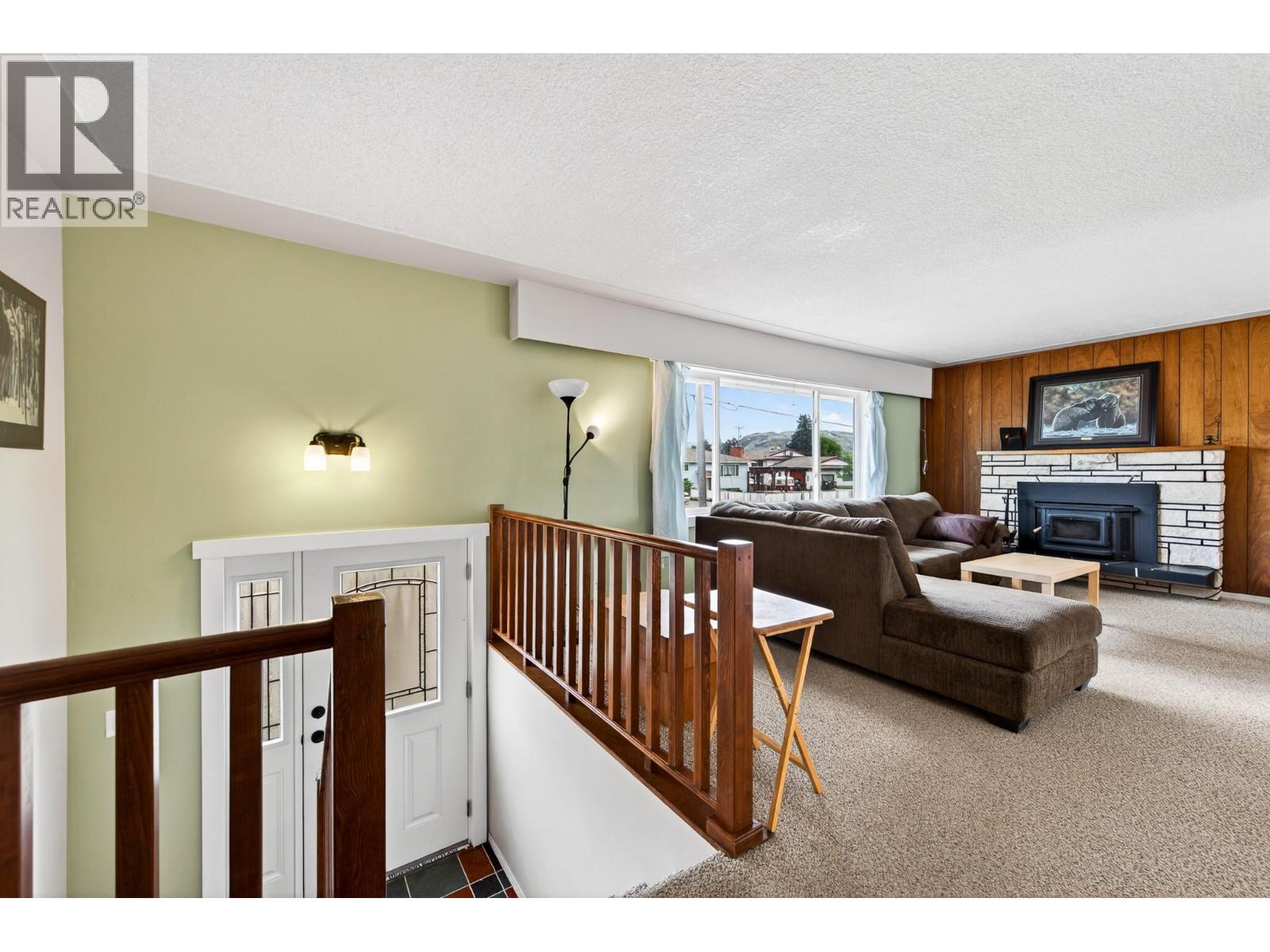 828 Mcbride Street, Kamloops, British Columbia  V2B 5S3 - Photo 2 - 10387743